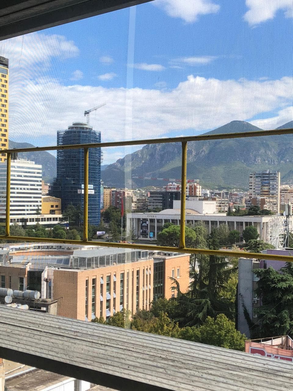 SHITET APARTAMENT 1+1 NE QENDER!