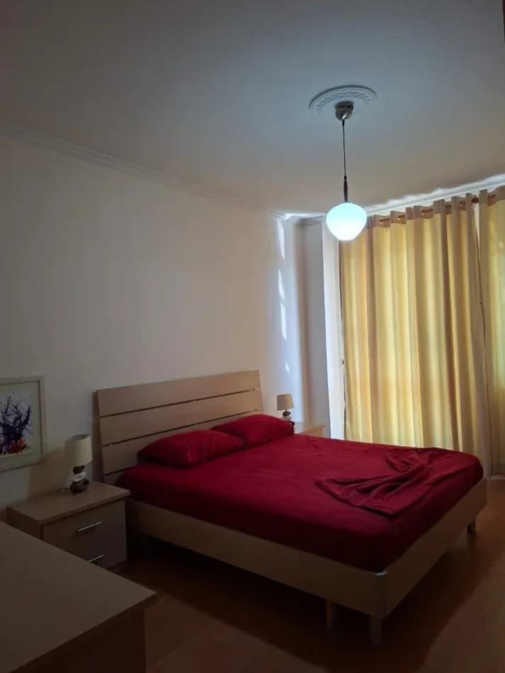 Jepet me Qira Apartament në Bllok – Rruga Nikolla Tupe! 4