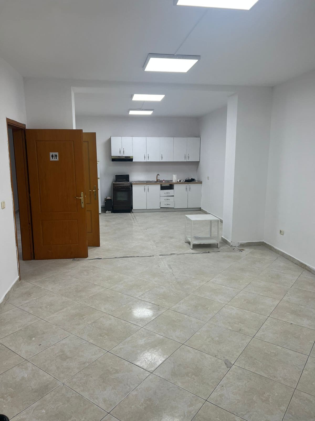 Jepet me Qira Apartament 2+1+2 tek Shkolla e Baletit!
