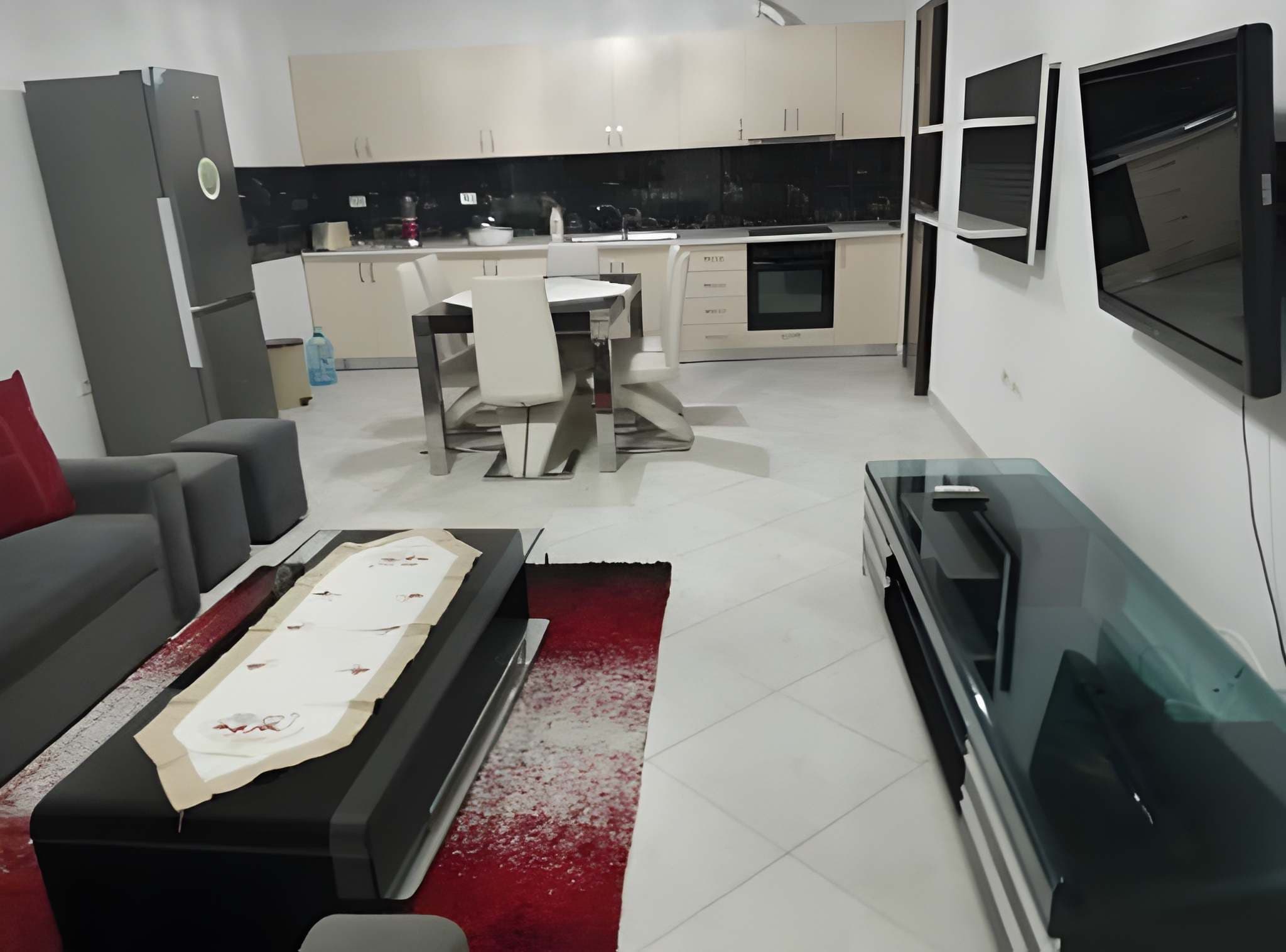 Jepet me Qera – Apartament 2+1 në Yzberisht ! 3