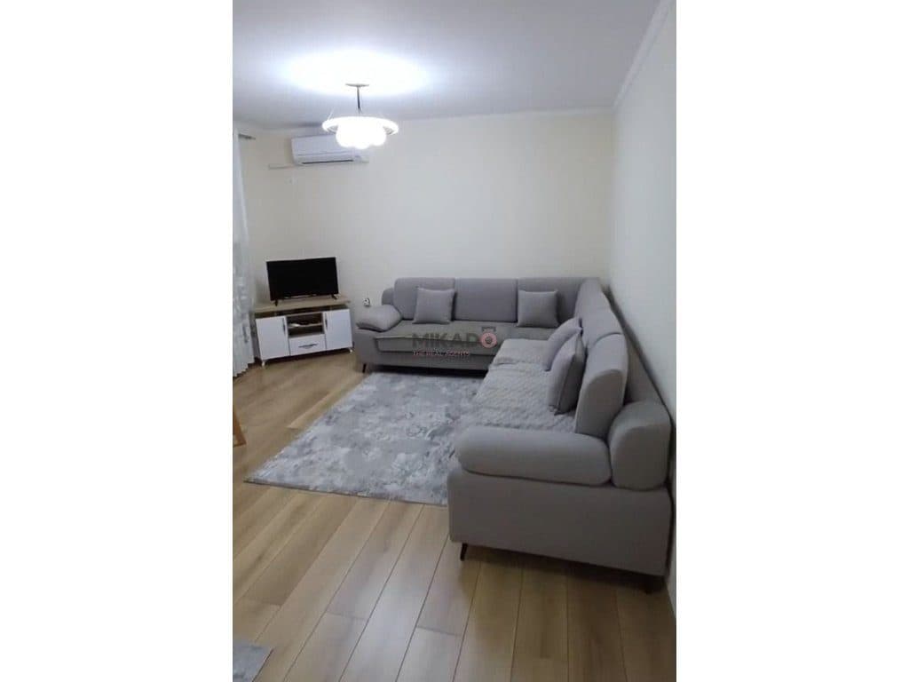 Shitet apartament 1+1 – Pranë Ambasadës Amerikane ! 2