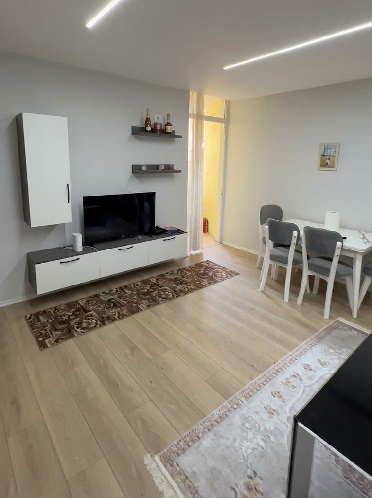 Apartament 1+1 me qira – Astir, tek Artisti ! 4