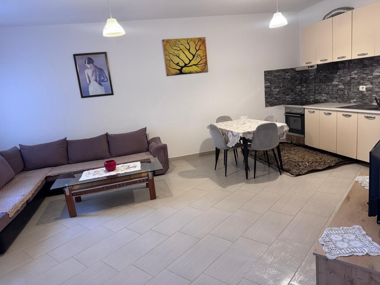 Apartament 1+1 me qira – Astir ! 2