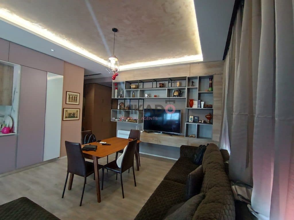 Shitet apartament 2+1 tek Ali Demi! 3