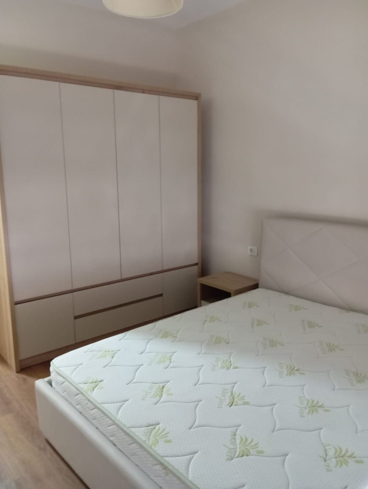 Apartament e Qira 2+1+2 tek Rruga 5 Maji ! 3