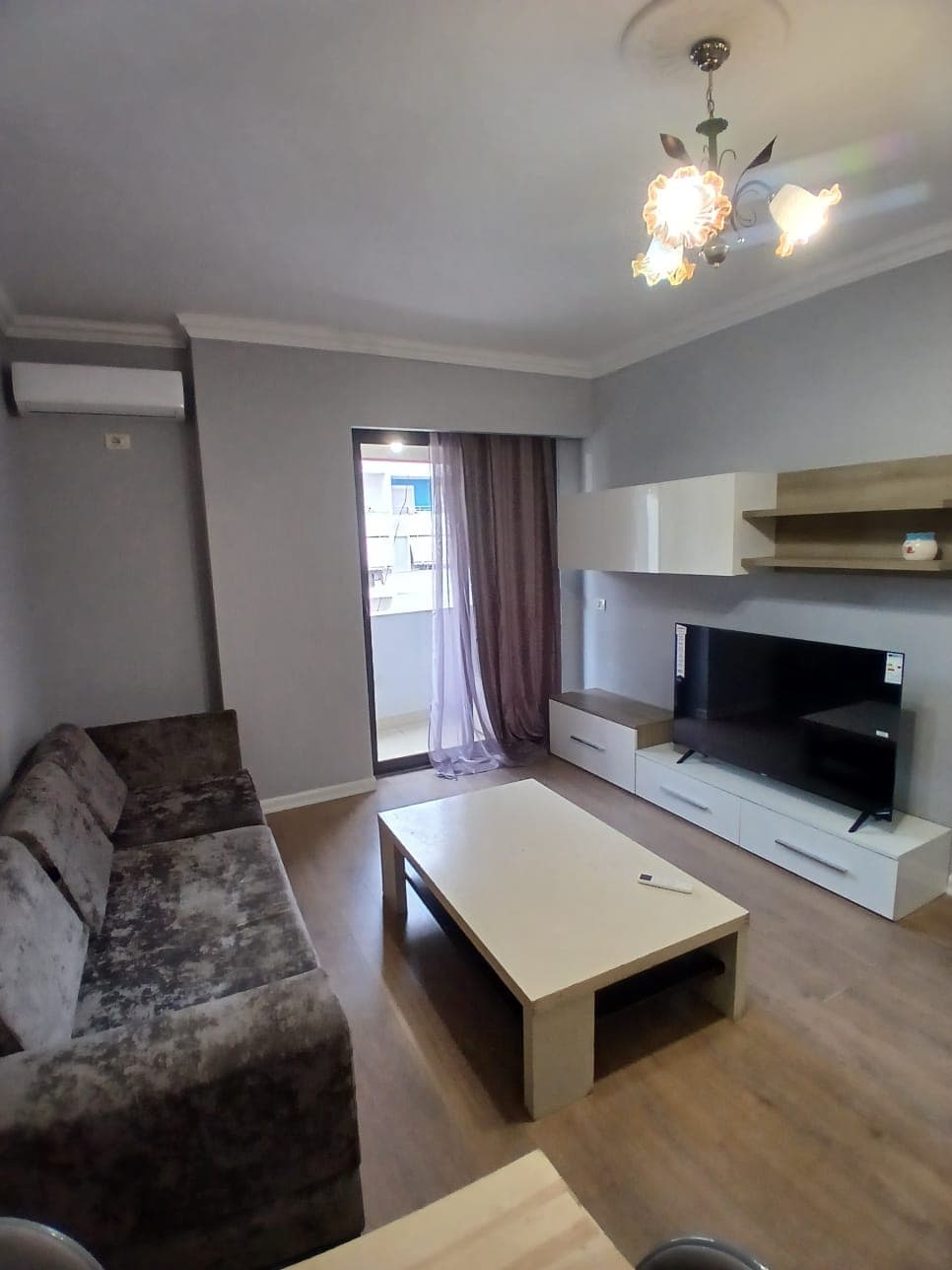 Jepet me Qira Apartament 1+1 – Astir !