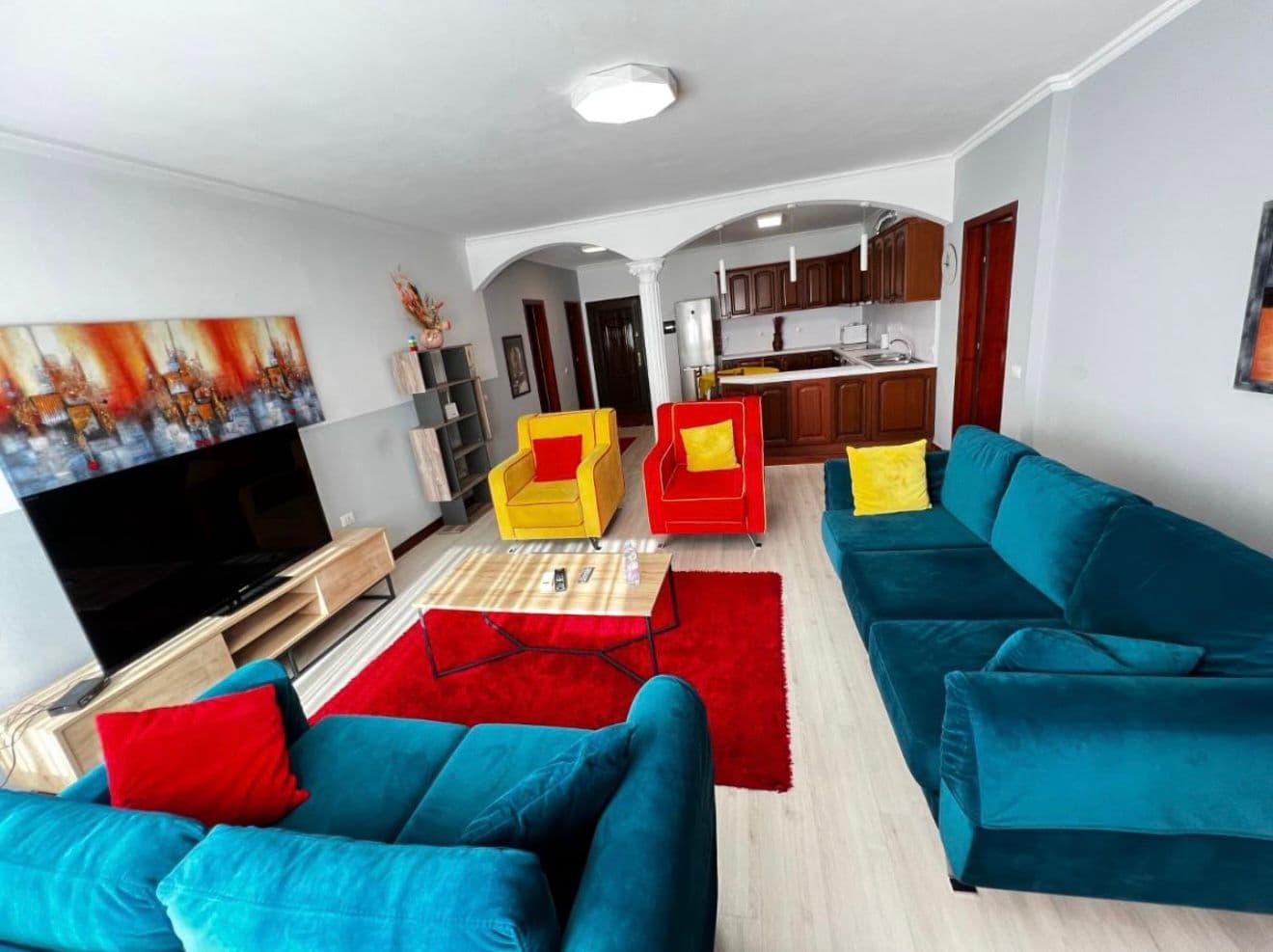 Apartament 2+1 me qira – Rruga e Kavajës!