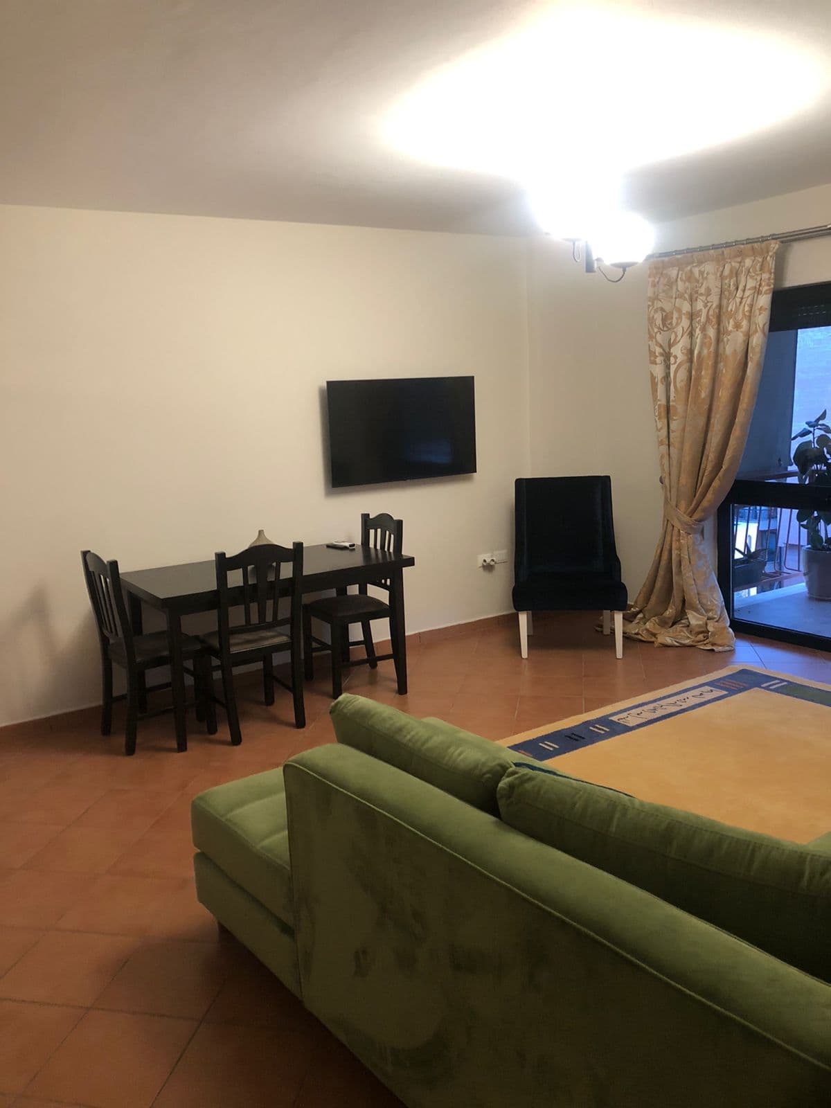 Jepet me Qira Apartament 1+1 prane Xheko Imperial! 3