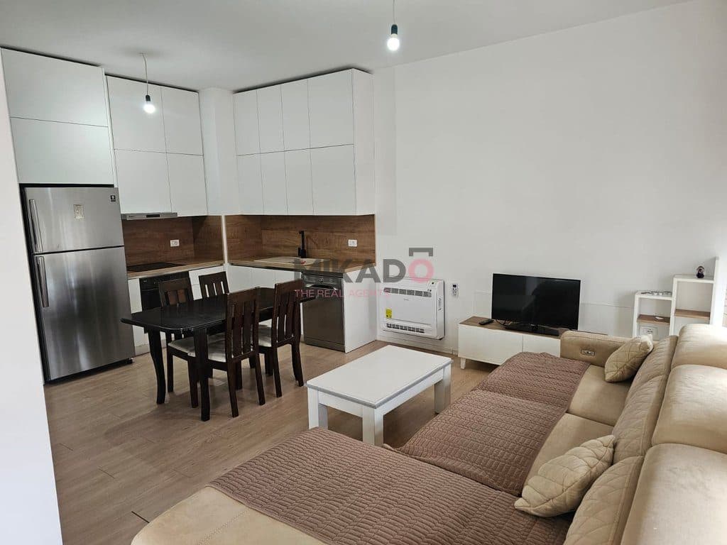 Jepet me Qira Apartament 2+1+ ballkon + post parkimi – Ali Demi !