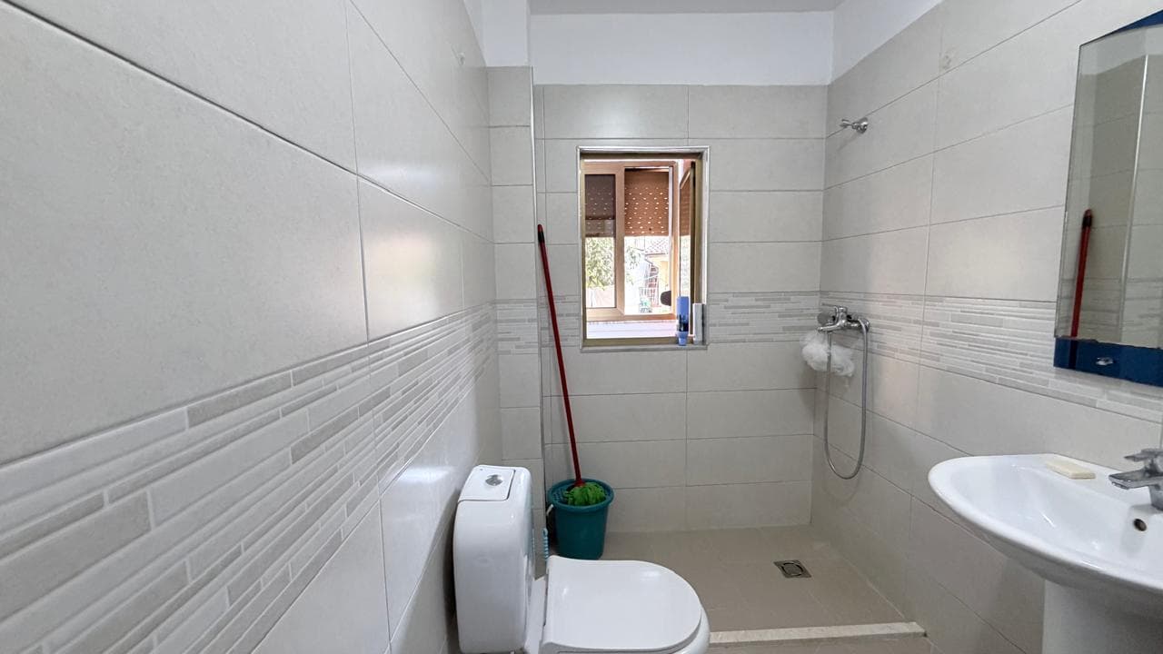 Apartament 1+1 me qira – Ali Demi, pranë Drejtorisë së Policisë ! 4