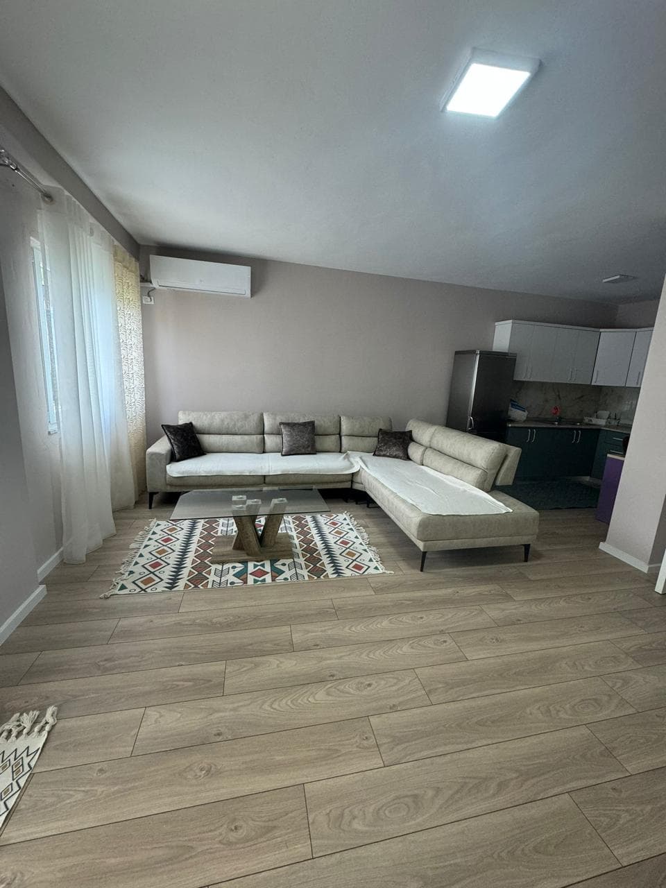 Jepet me Qira Apartament 2+1 – Fresk !