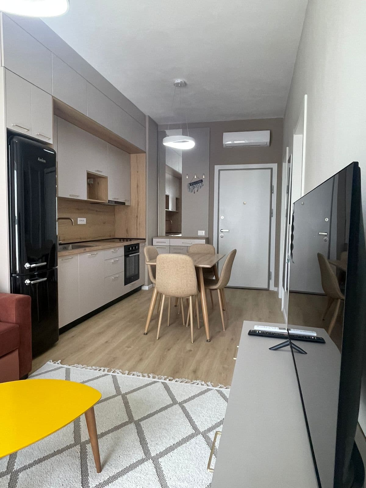 Jepet Apartament 1+1 me qira – Ali Demi ! 4