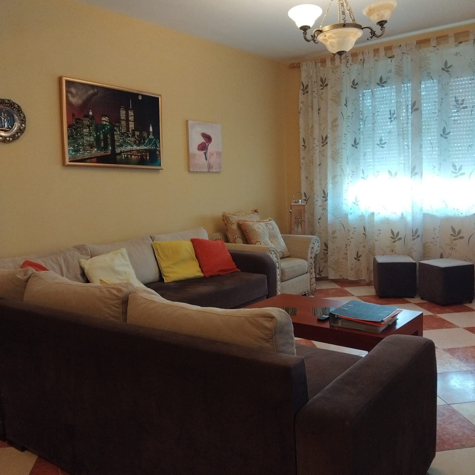 Shitet apartament 2+1+2 + Ballkon – Rruga e Kosovarëve !