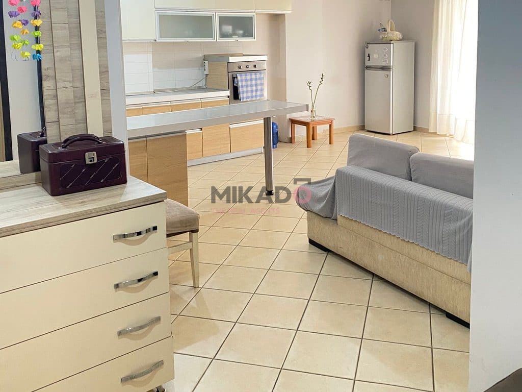 Shitet Apartament 2+1 + Verandë – Astir (tek Rrethi) ! 3