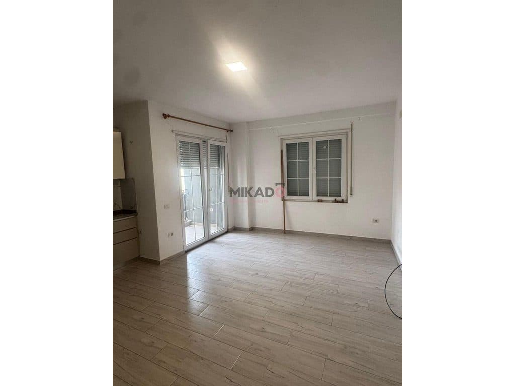 Jepet me Qera – Apartament 1+1 tek 5 Maji ! 2