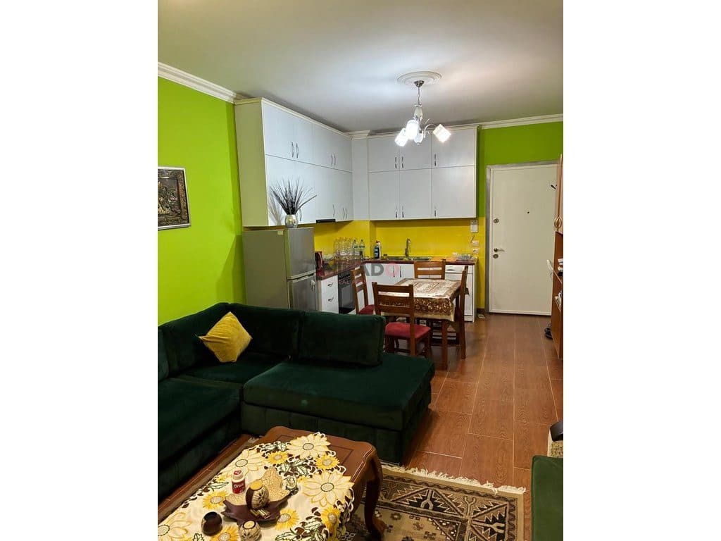 Jepet Apartament 1+1 me qira – 21 Dhjetori ! 3