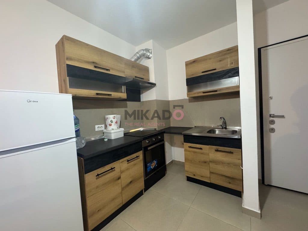 Shitet Apartament 1+1 - Kompleksi Zirkon, Rruga Kongresi i Manastirit! 2