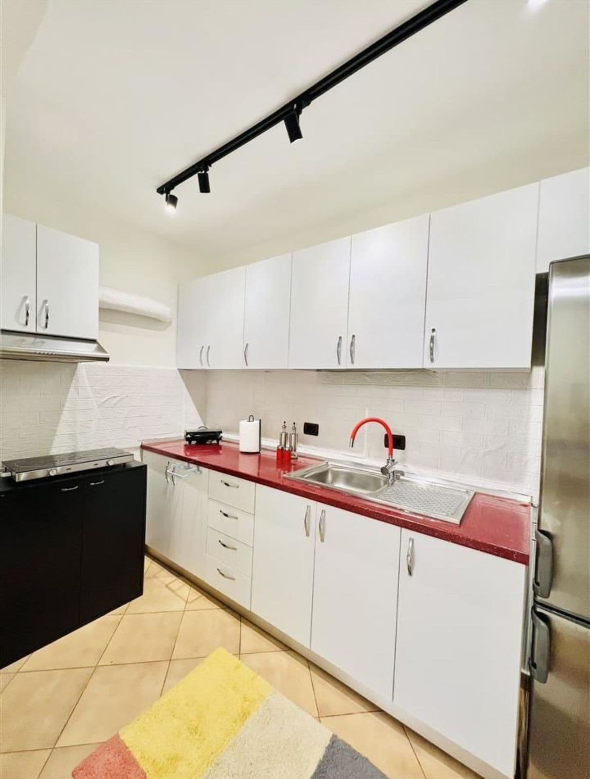 Jepet me Qira Apartament 1+1 – Pranë Stadiumit Dinamo ! 4