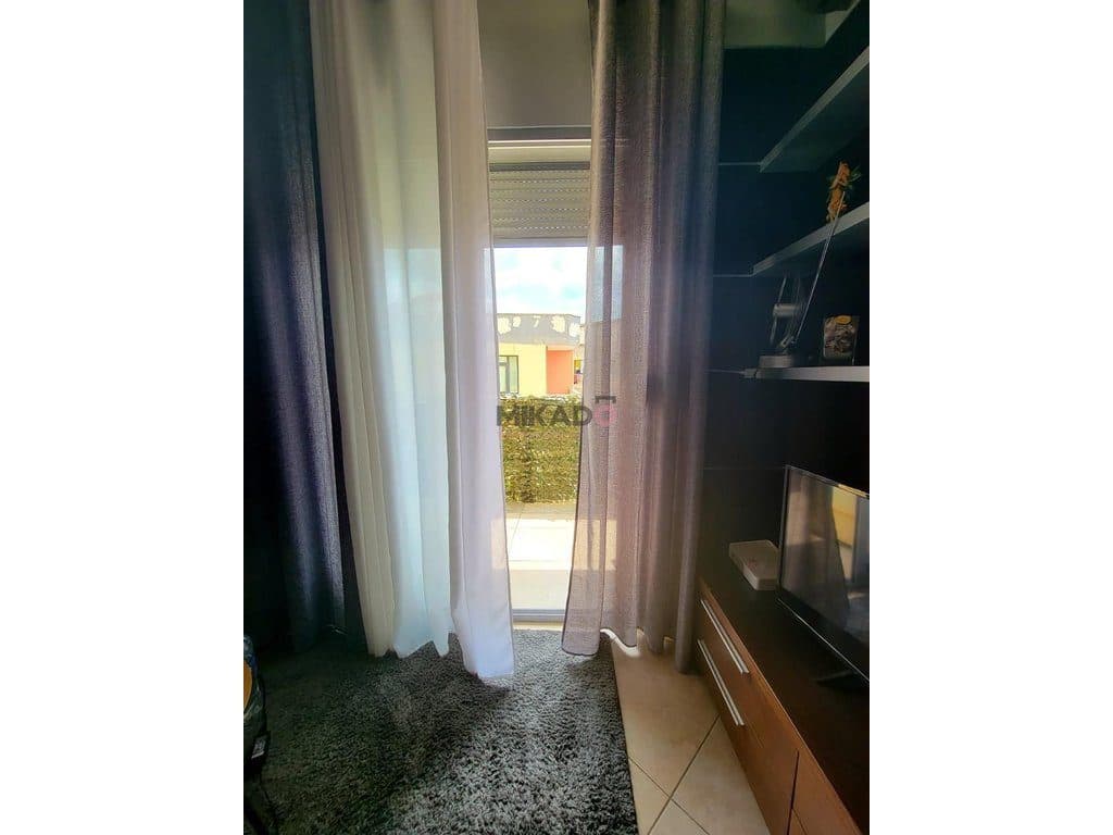 Jepet me Qera – Apartament 1+1 në Ali Dem ! 3