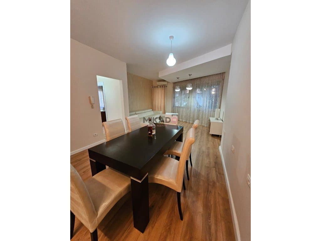 Shitet apartament 2+1 – Rruga Mine Peza !