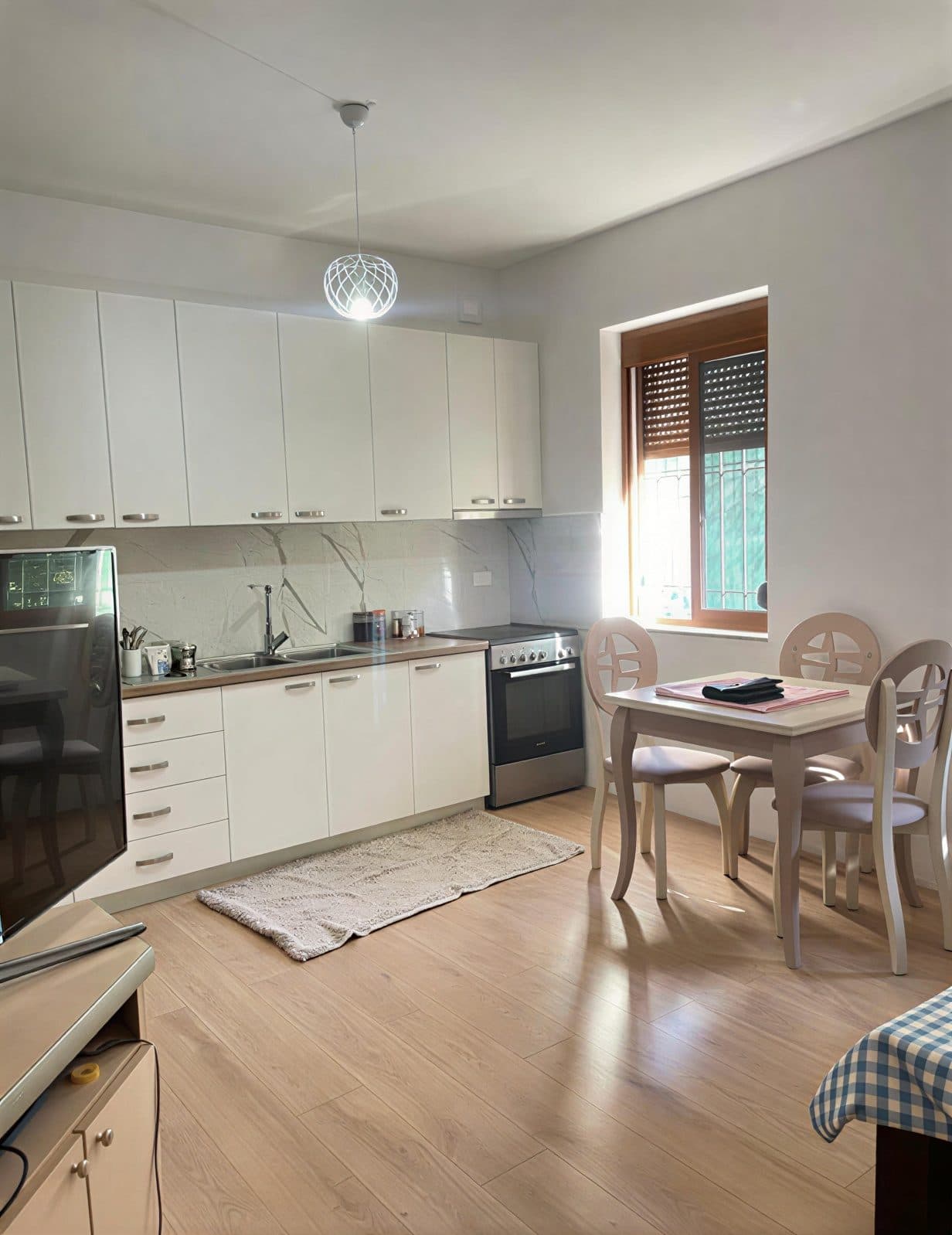 Apartament 2+1 me qira – Selitë e Vogël, pranë Xhamisë !