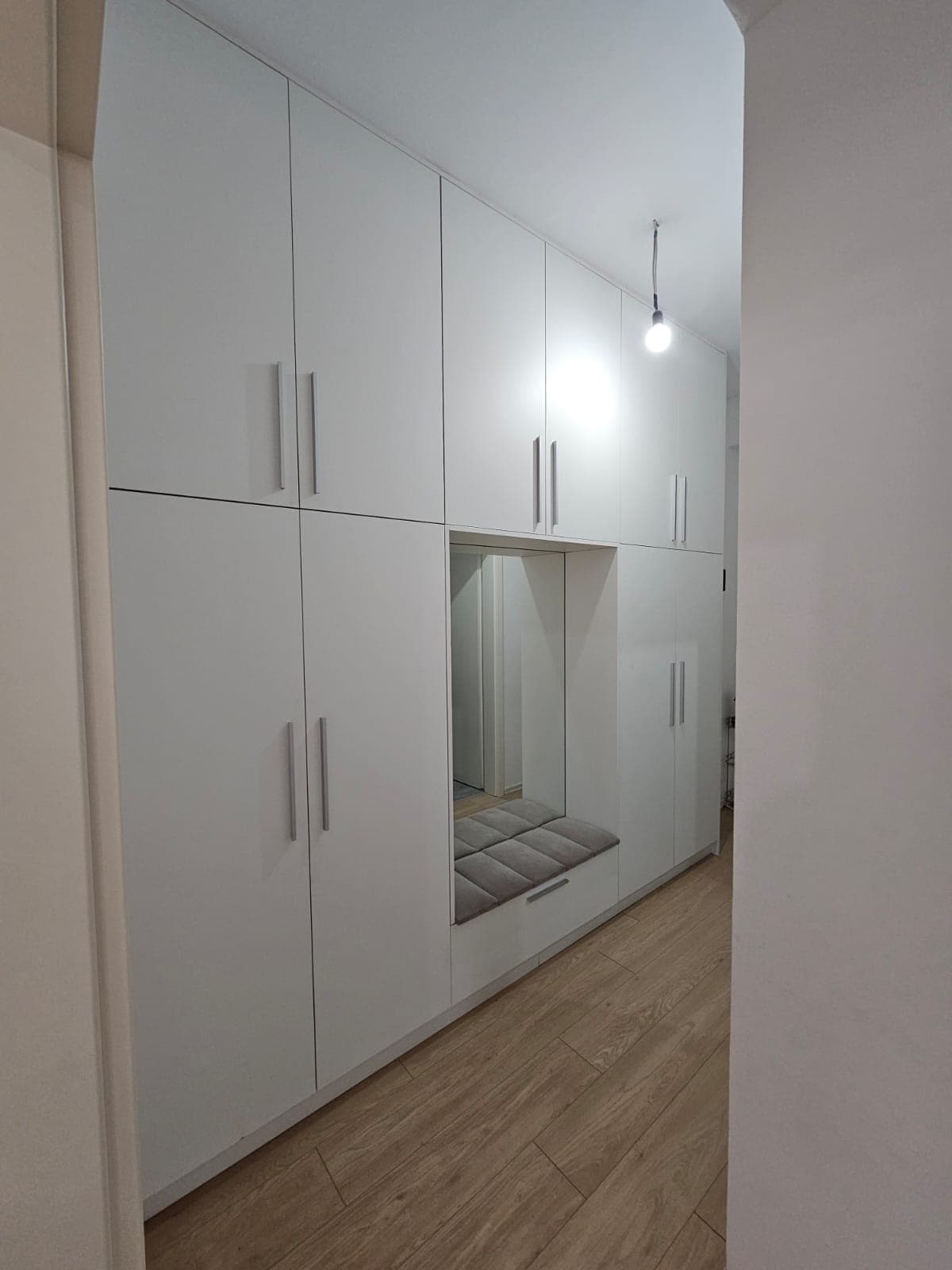 Jepet me Qira Apartament 2+1+ ballkon + post parkimi – Ali Demi ! 4