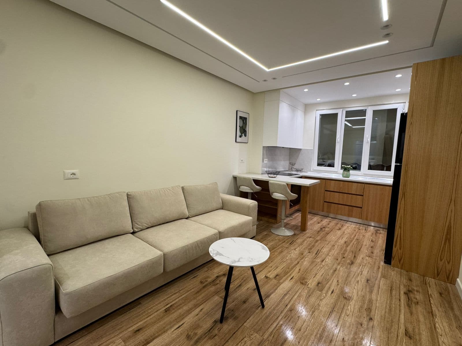 Apartament modern 1+1 me qira - Laprakë !