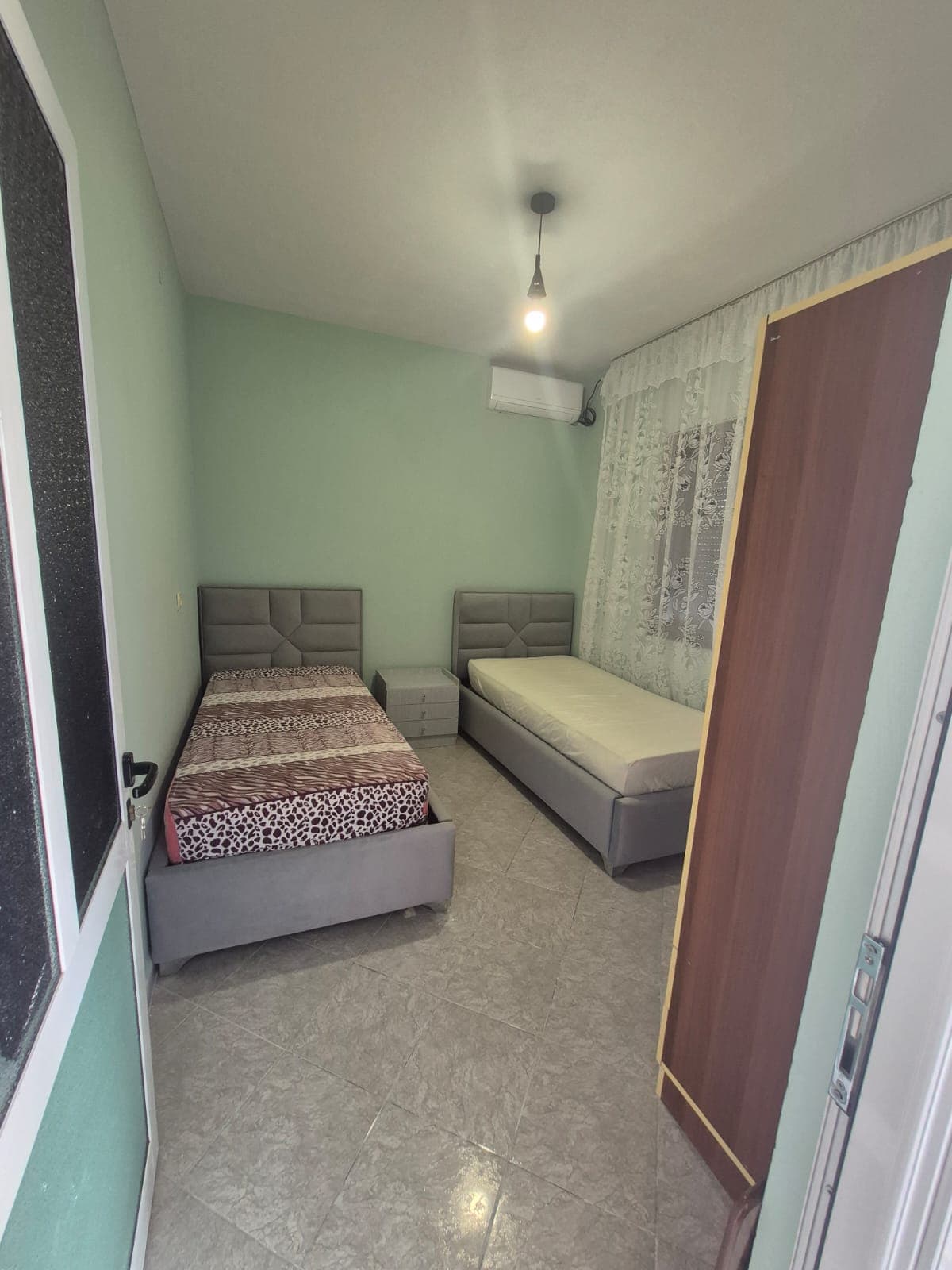 Apartament 2+1 me qira – Tek Zogu i Zi ! 4