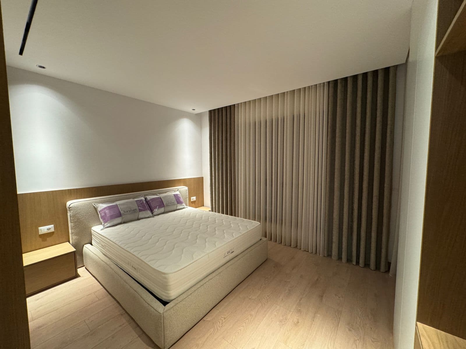 Apartament luksoz 1+1 me qira – Kryqëzimi i Komunës së Parisit ! 4