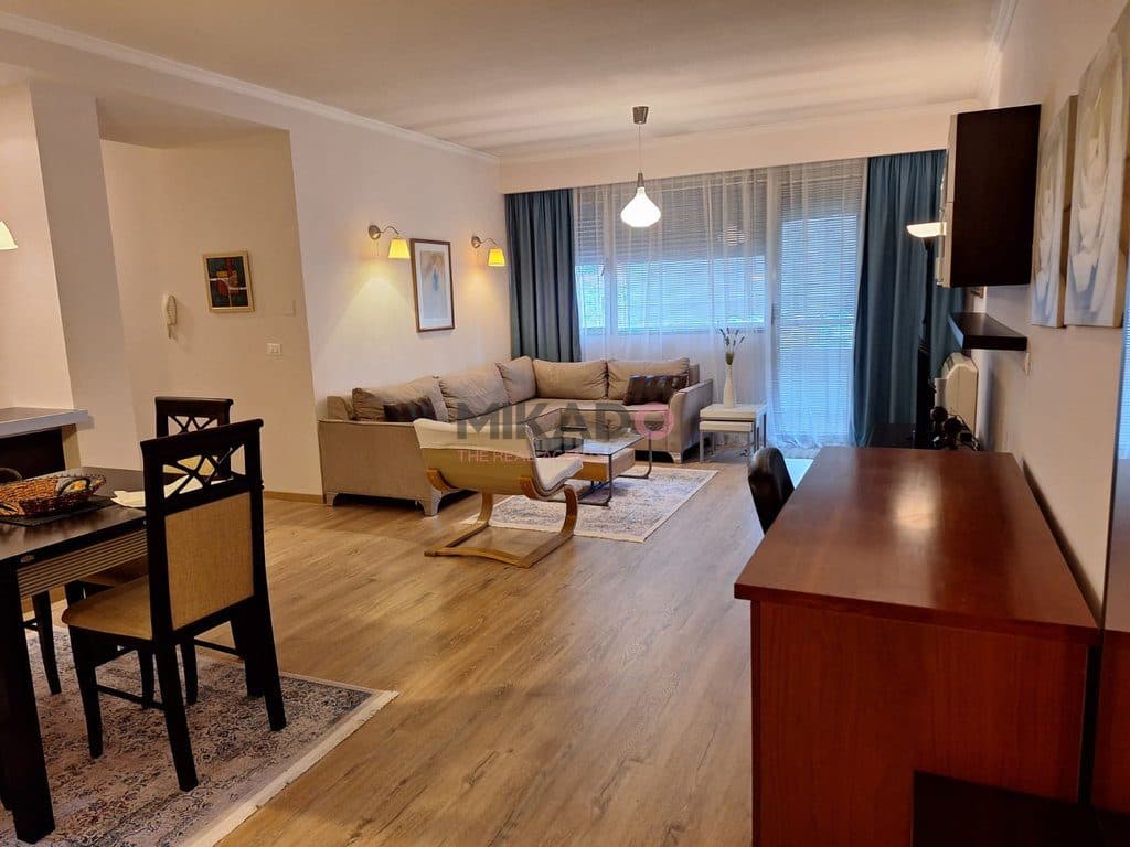 Jepet me Qira Apartament 2+1+2 tek Lsi, Pallati Conadit, Bllok!