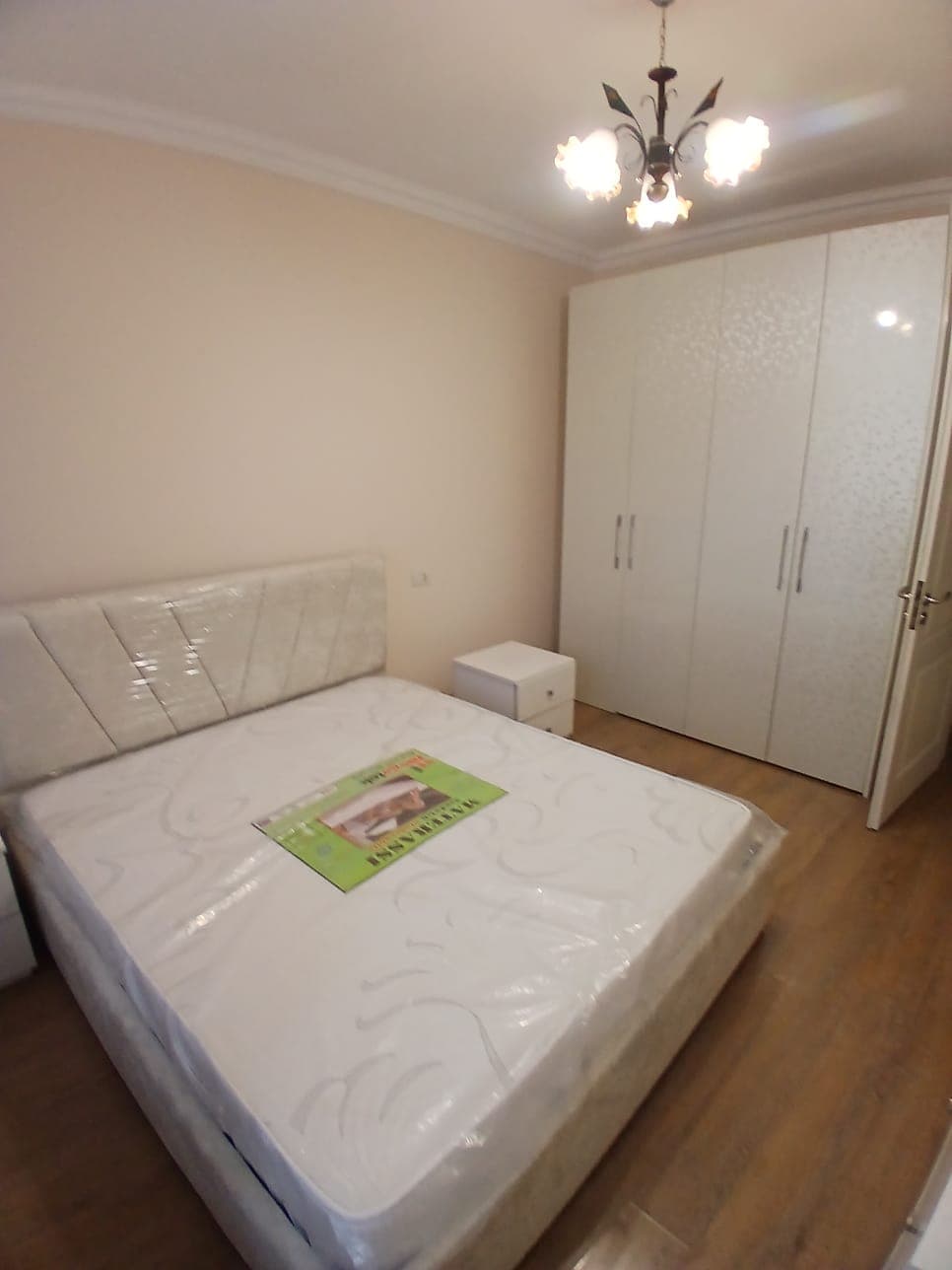 Jepet me Qira Apartament 1+1 – Astir ! 4