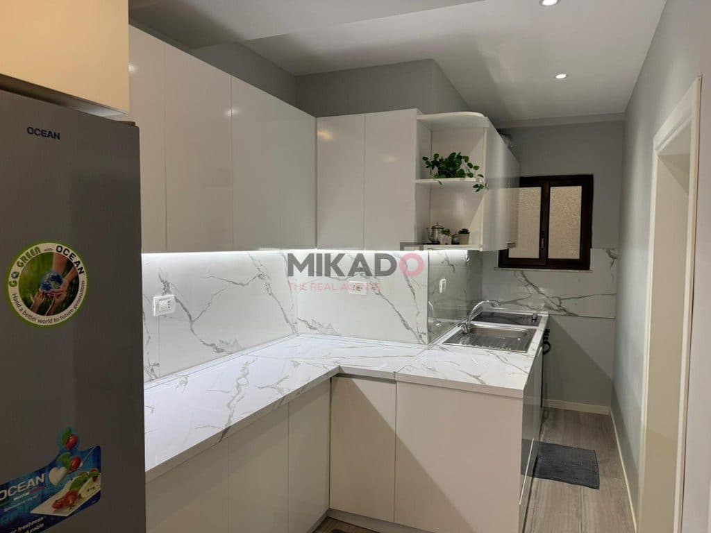 Shitet super apartament 2+1 – Fillimi i Rrugës Frosina Plaku ! 4