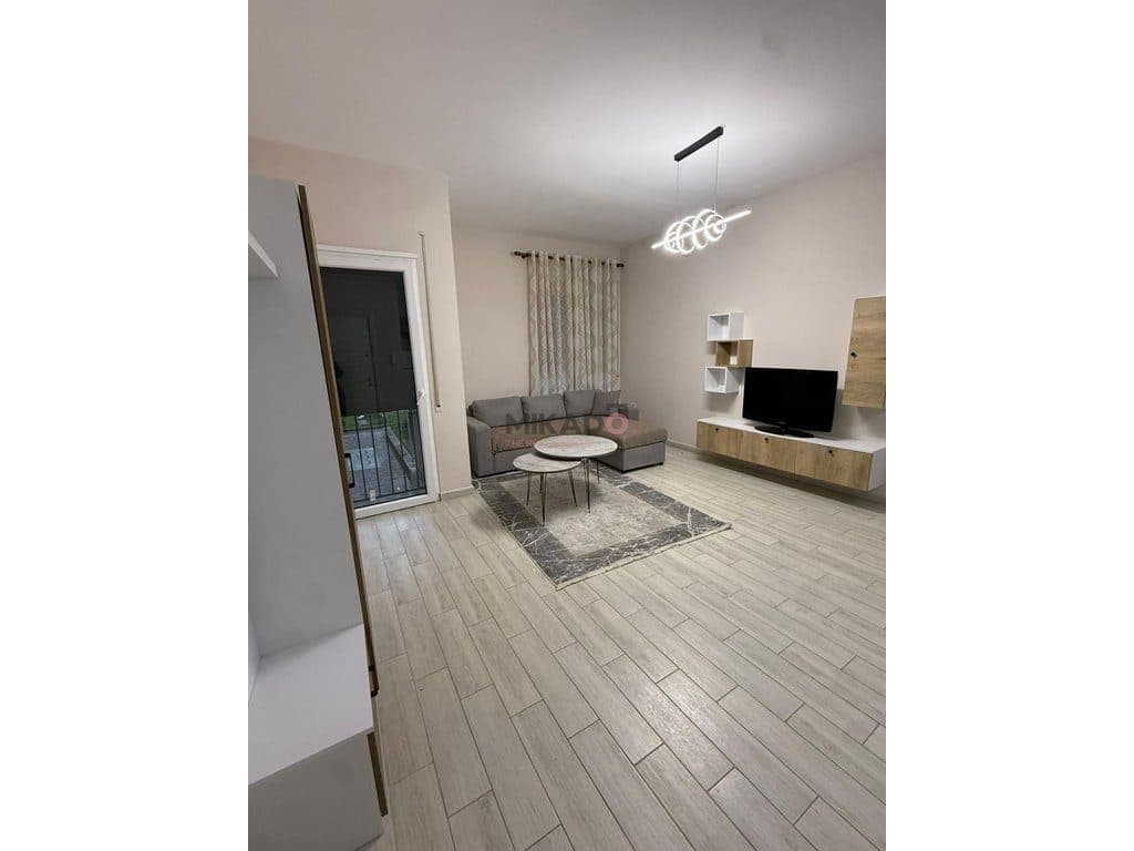 Jepet Apartament me Qira 1+1 – Astir - I sapomobiluar !