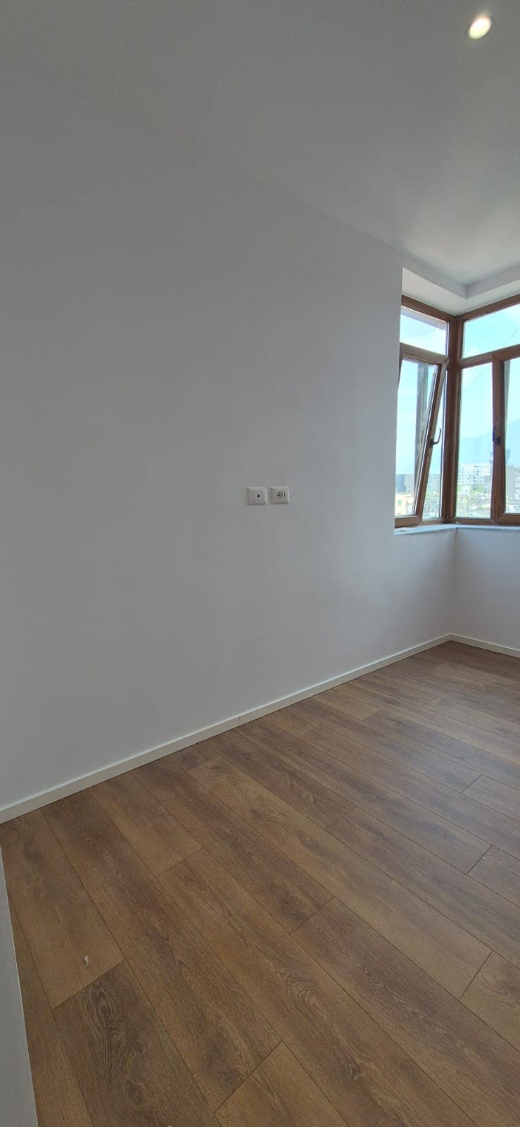 Shitet Apartament 1+1 - Selite, Rruga Fadil Bodinaku! 4