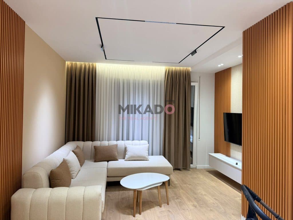 Apartament 2+1+2 + Ballkon me qira – Rruga 5 Maji !
