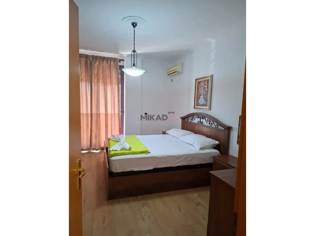 Jepet me Qira Apartament në Bllok – Rruga Nikolla Tupe! 3