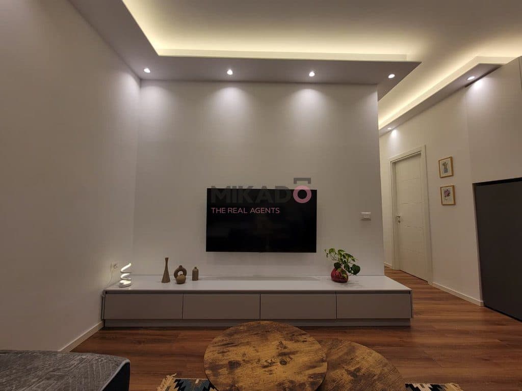 Jepet me Qira Apartament 1+1 tek Rruga e Durrësit ! 3