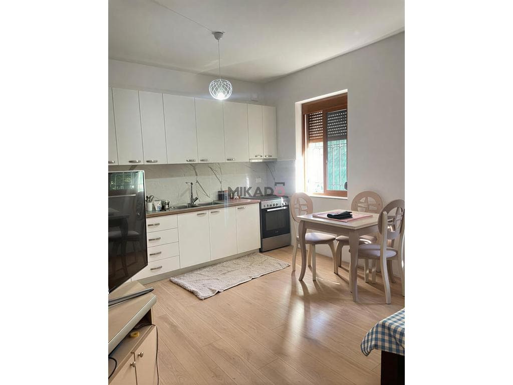 Apartament 2+1 me qira – Selitë e Vogël, pranë Xhamisë !