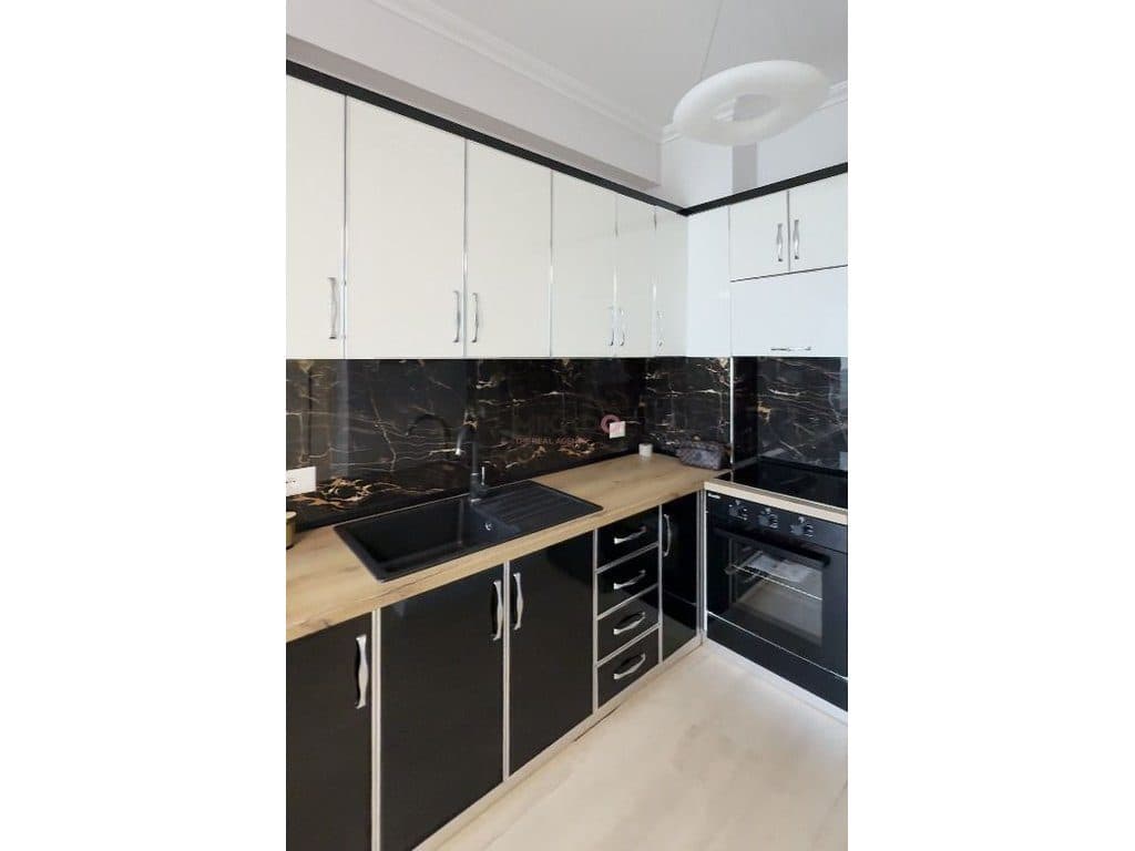 Apartament 1+1 me qira – Astir ! 4