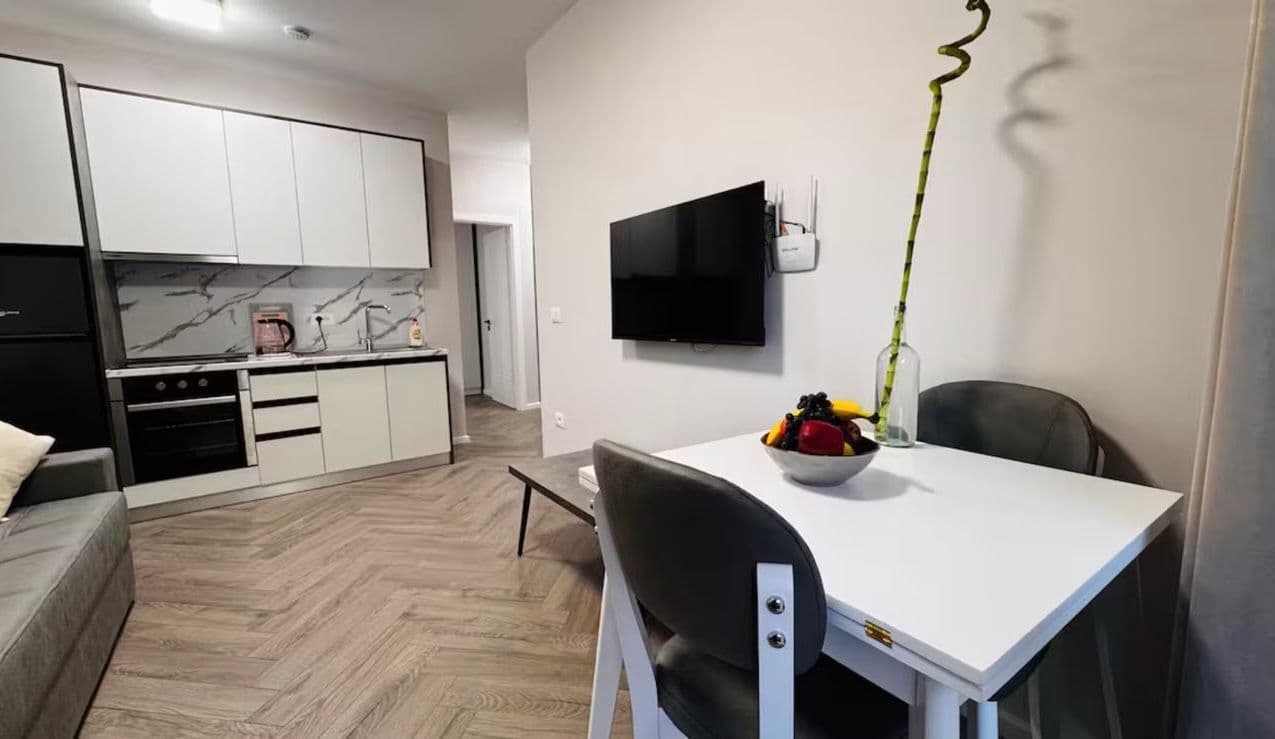 Jepet me Qira Apartament 2+1 ne Bllok! 3