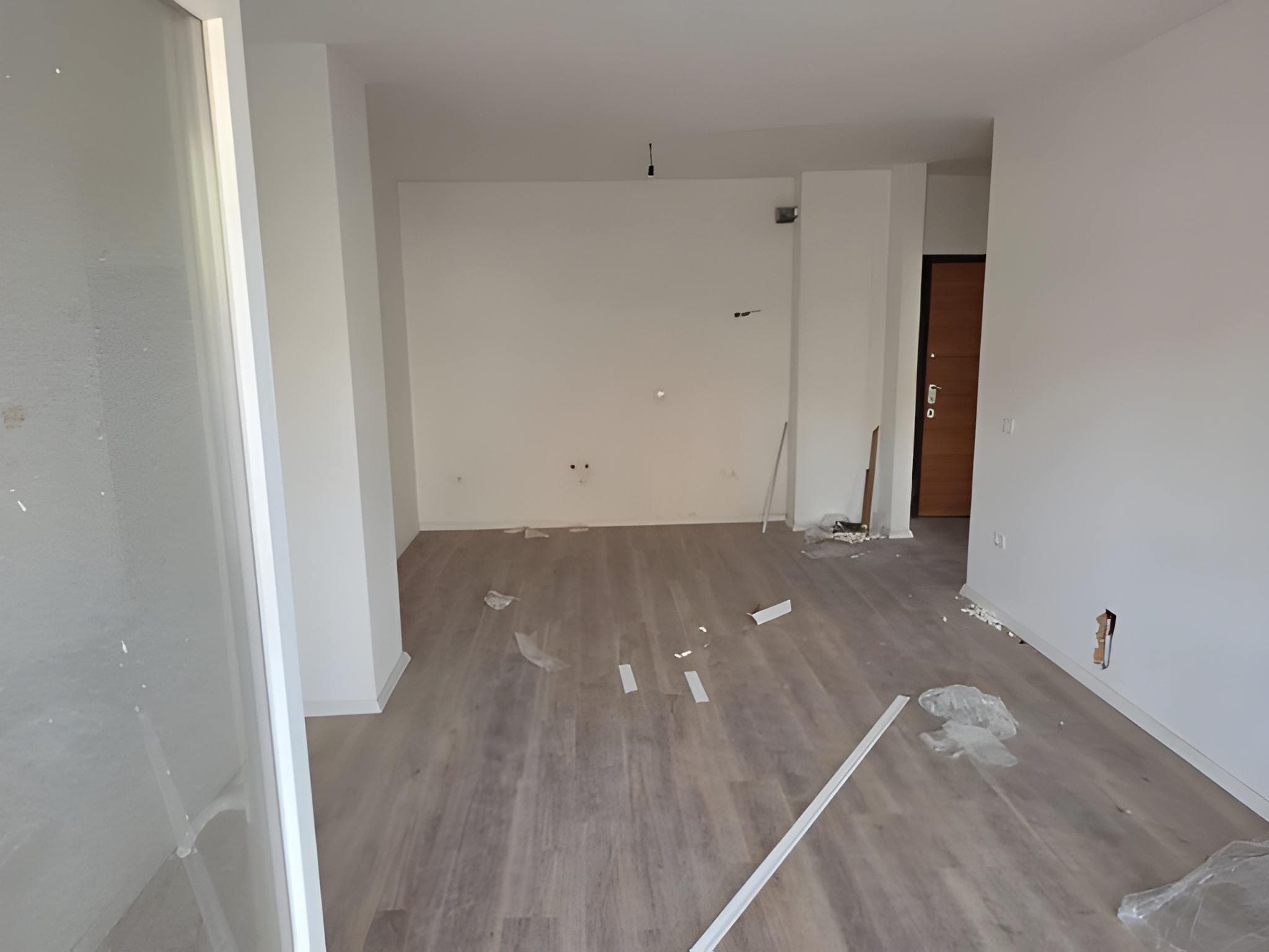 Shitet apartament i ri 1+1 – Kompleksi AURA, rr. Dritan Hoxha !