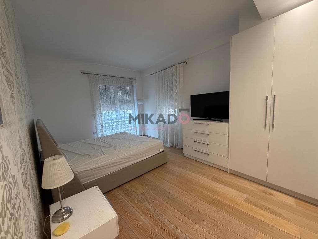 Apartament 3+1+2 me Qira -Rruga e Kavajës! 4