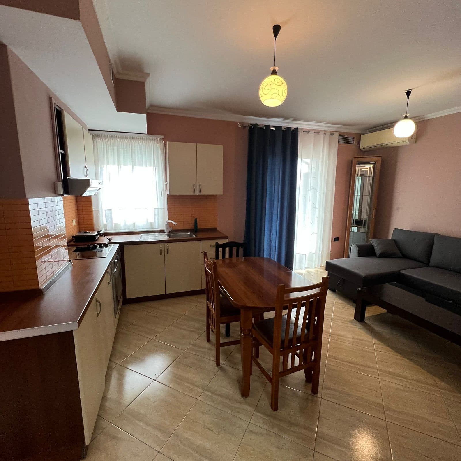 Apartament 1+1 me qira – Rruga e Dibrës, pranë Fakultetit të Mjekësisë ! 3