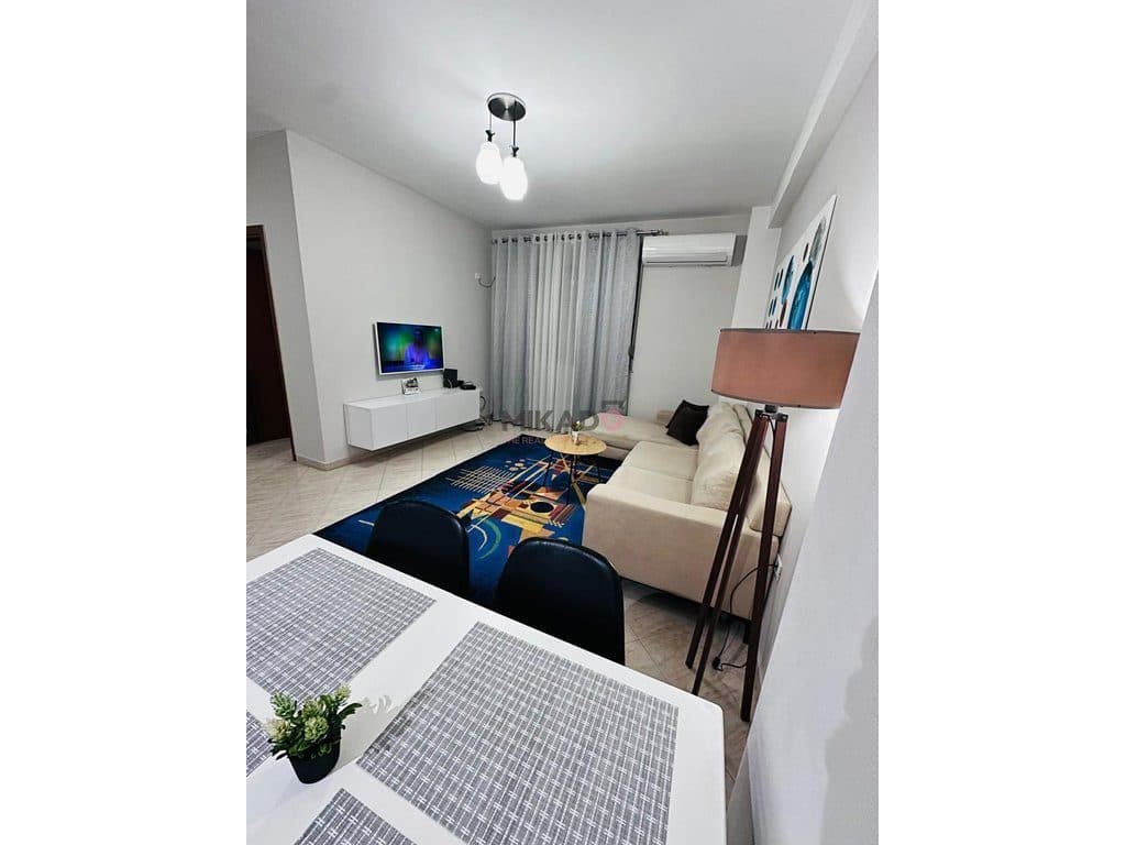 Apartament 1+1 me qira – Ish Parku (Qendra Condor) ! 2