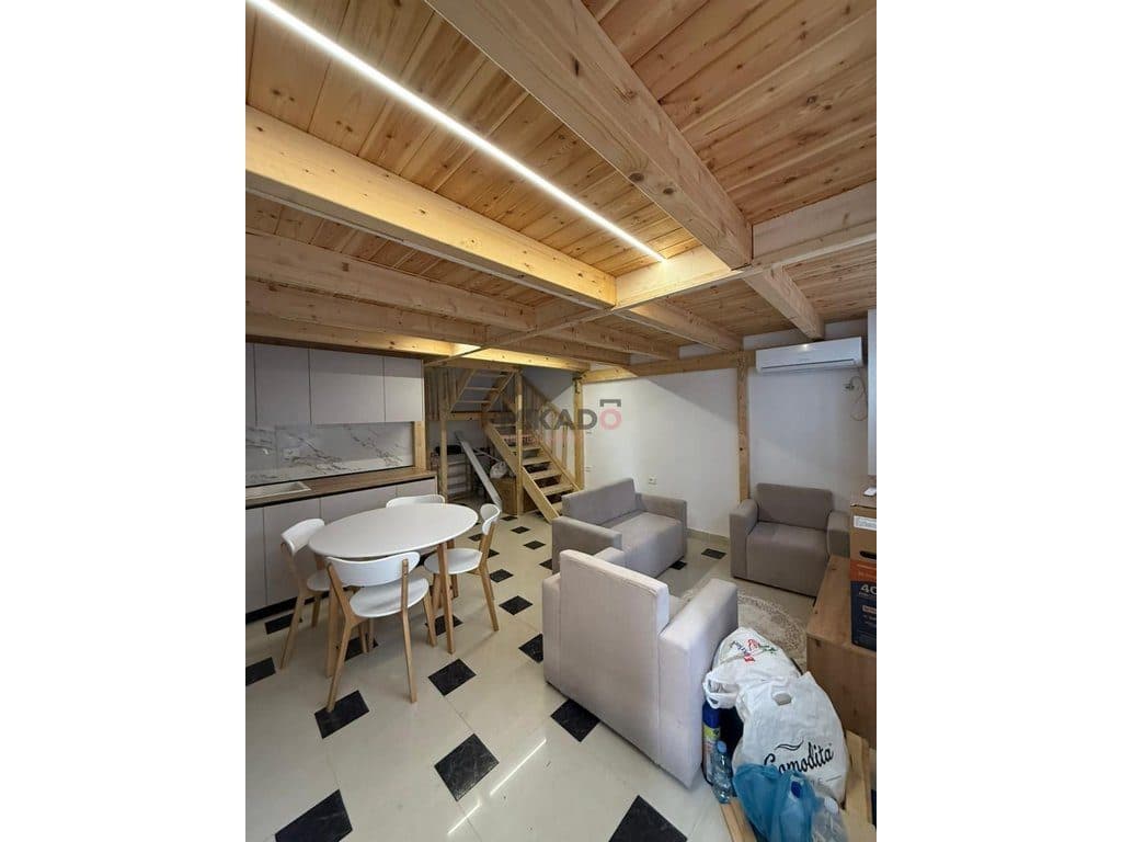 🏡 Jepet me Qira Duplex 1+1 – Selvia !