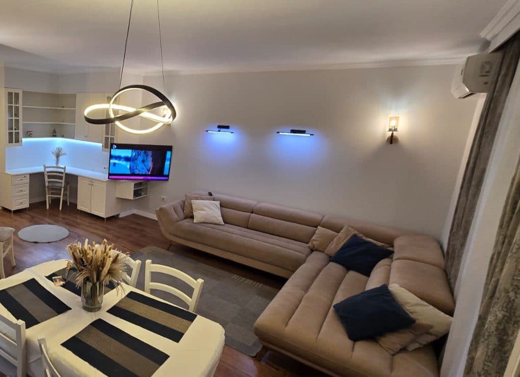 Jepet me Qira Apartament 3+1+2 - 📍 Pranë Kodrës së Diellit 1 ! 2
