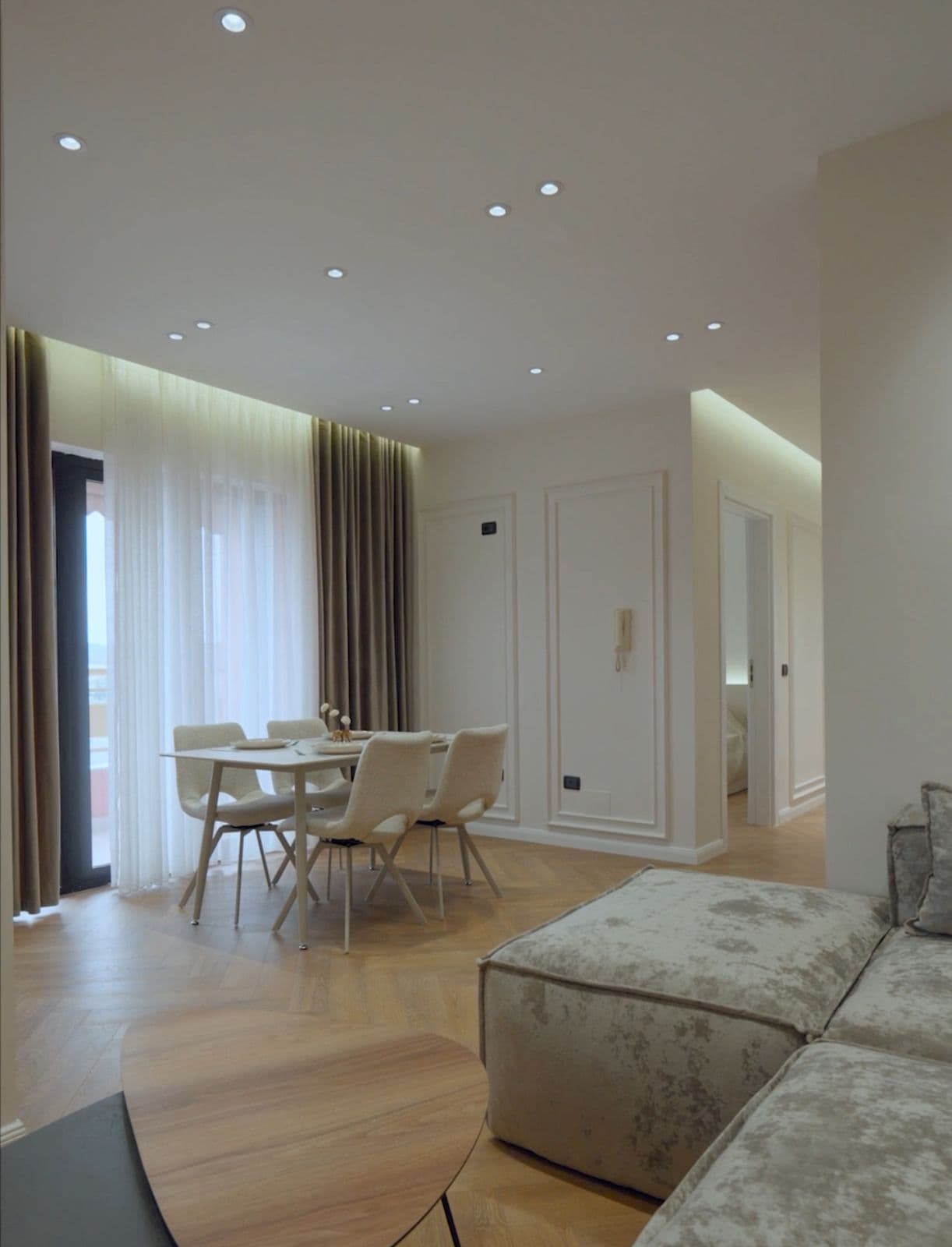 Shitet Apartament 2+1+Gardërobë - Perballe Delijorgjit ! 3