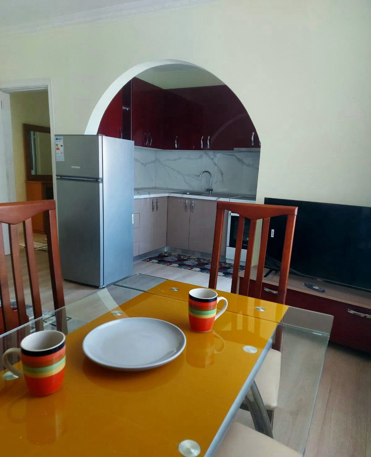 Jepet Apartament 1+1 me qira – Ali Demi ! 3