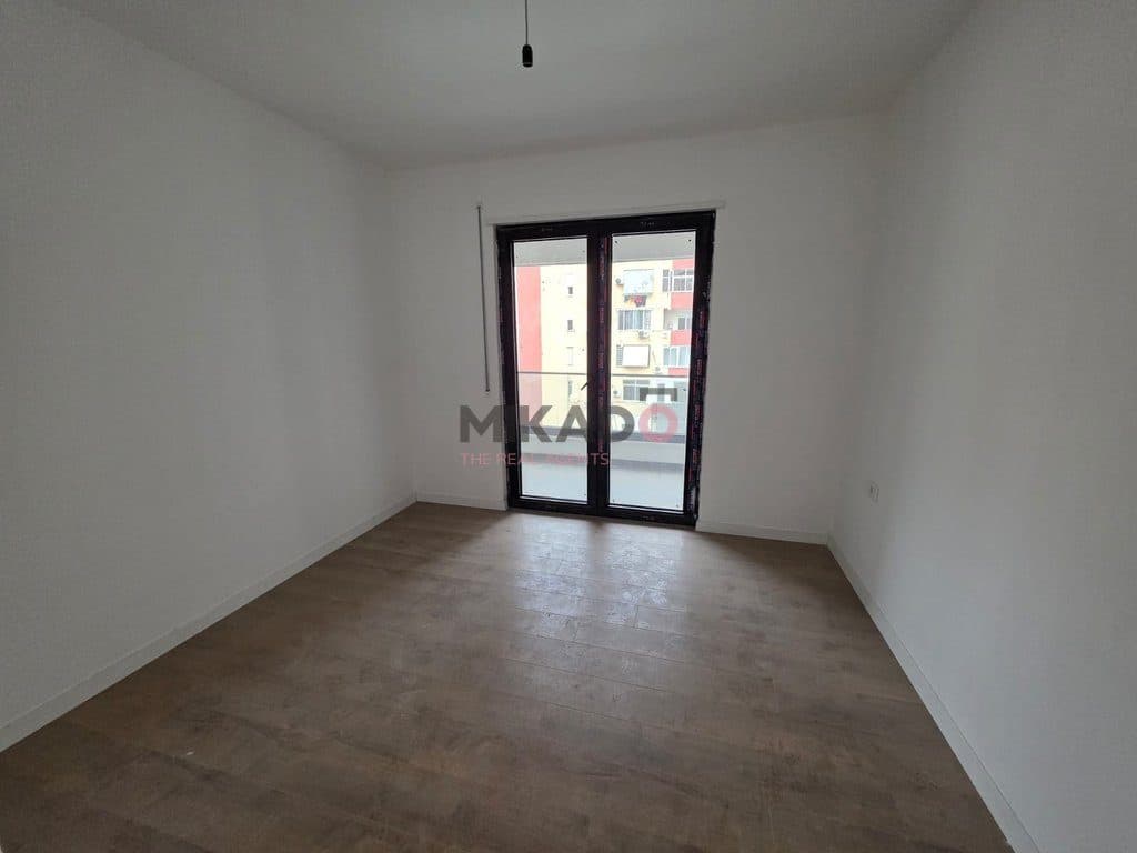 Shitet Apartament 3+1+2 - Kristal Building ! 2