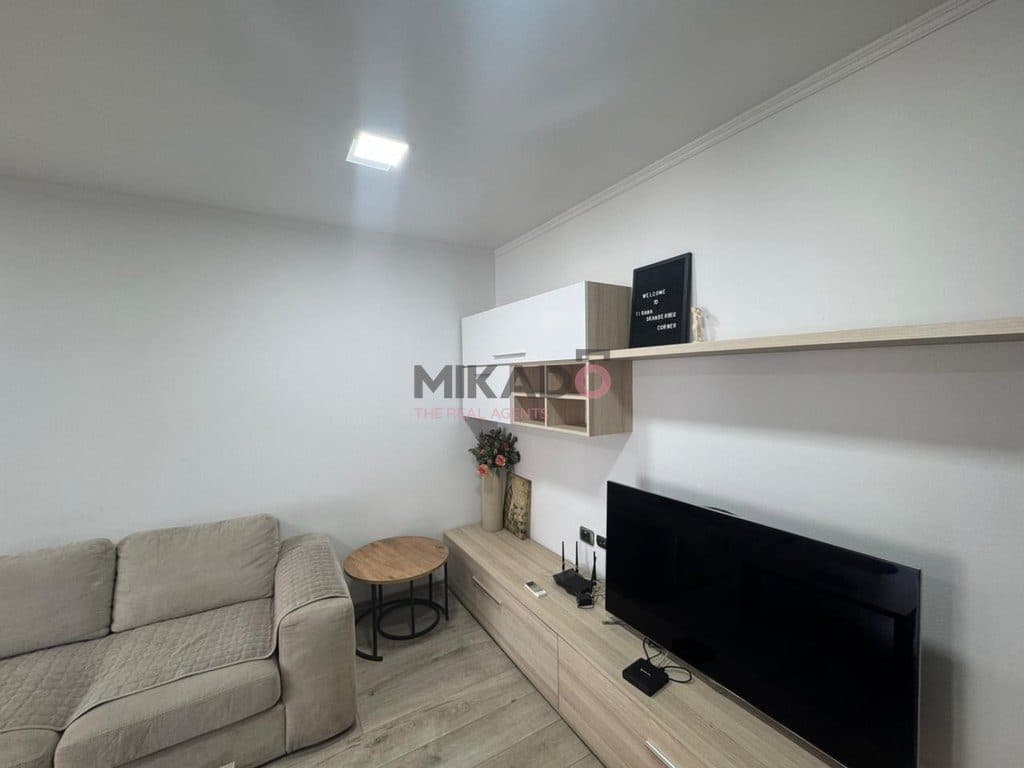 Jepet Apartament 2+1 me qira – Në Qendër të Tiranës ! 2